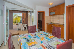 /data/images/1154/thumbs/Objekt - Pag - Mandre - Roza - interiéry 1200x  (jen A9) -57712.jpg